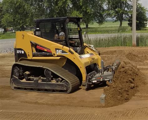 determine remaining life of cat skid steer tracks|how long are skid steer tracks.